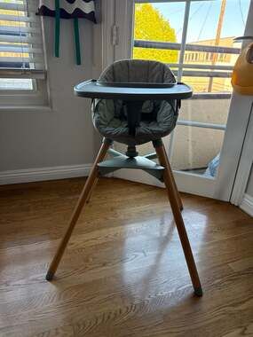 Lalo The Chair 3-in-1 Convertible High Chair and Play Chair - Sage